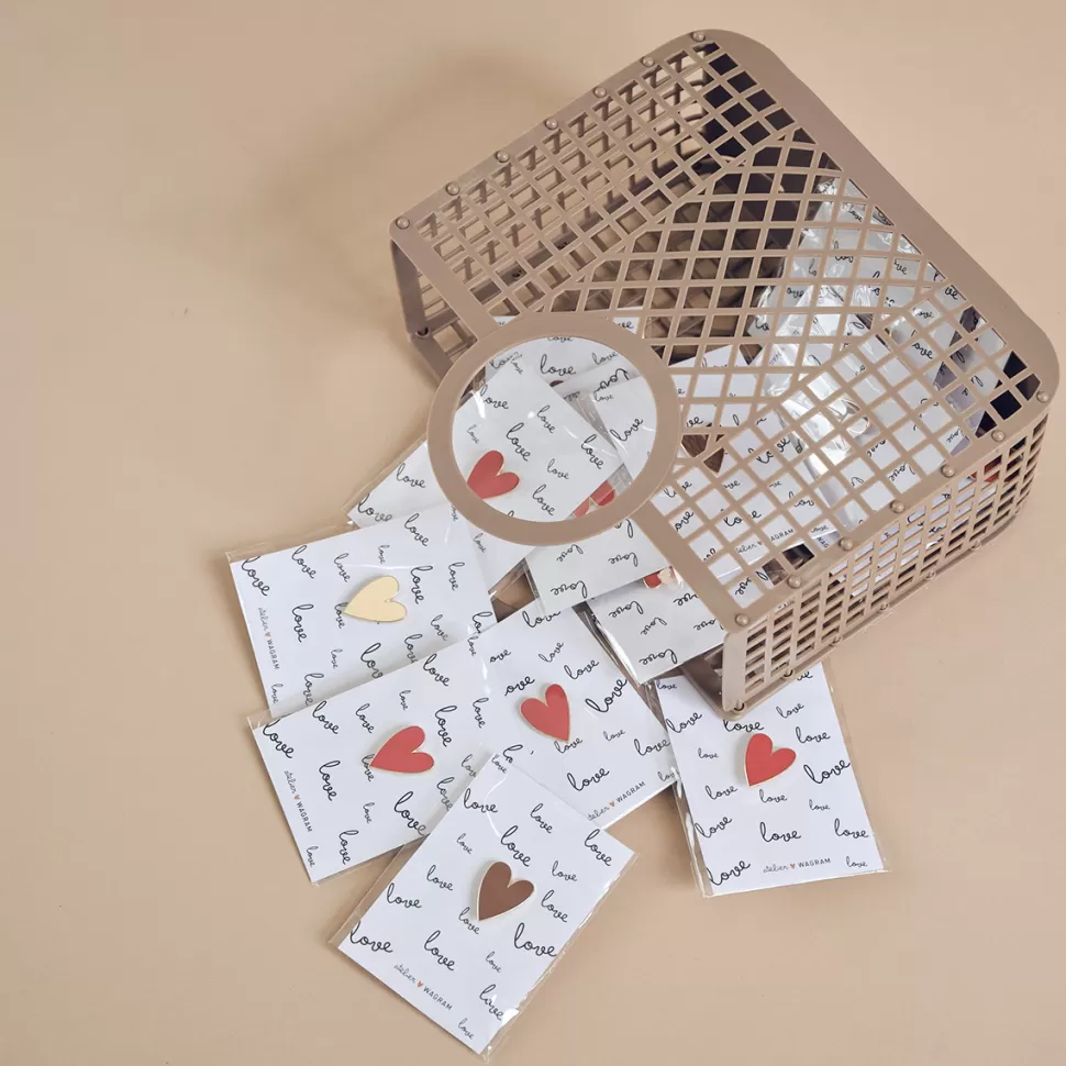 Atelier Wagram Accessoires Bébé>Pin's Carte Love - Rouge